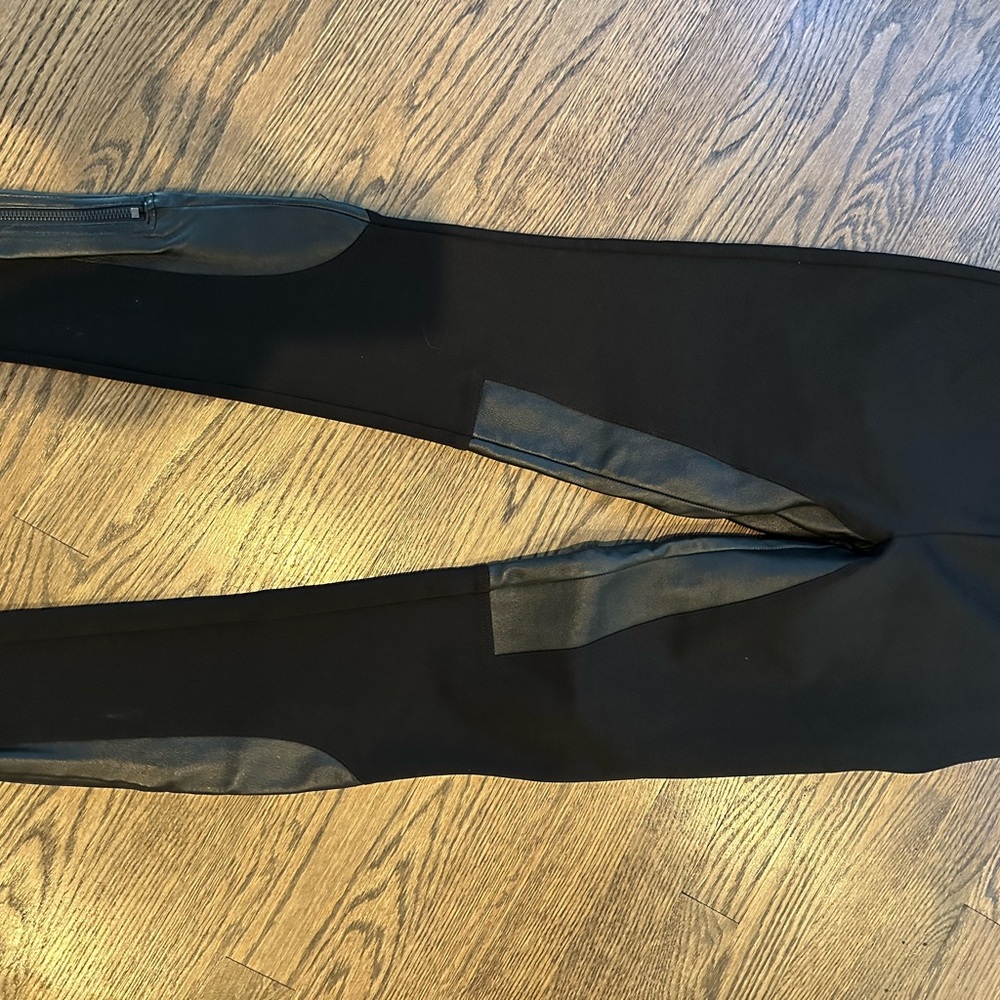 Burberry Black Leggings with Leather Panels